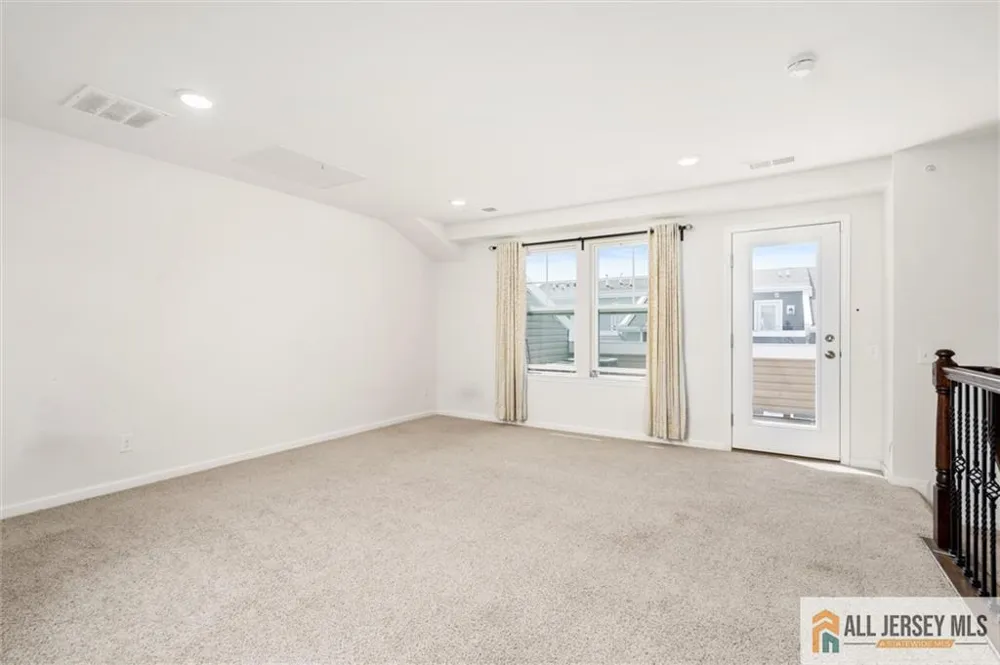 21 Green Street North Brunswick, NJ 08902