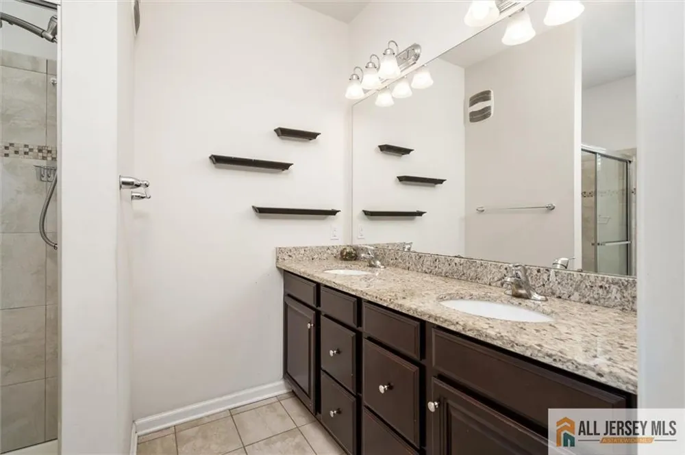 21 Green Street North Brunswick, NJ 08902