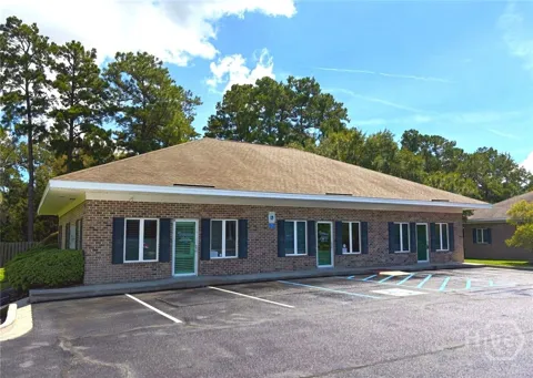 413 W Montgomery Cross #106