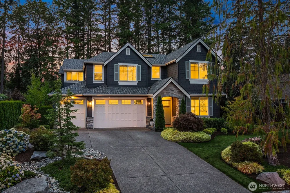 2025 211th Avenue NE Sammamish, WA 98074