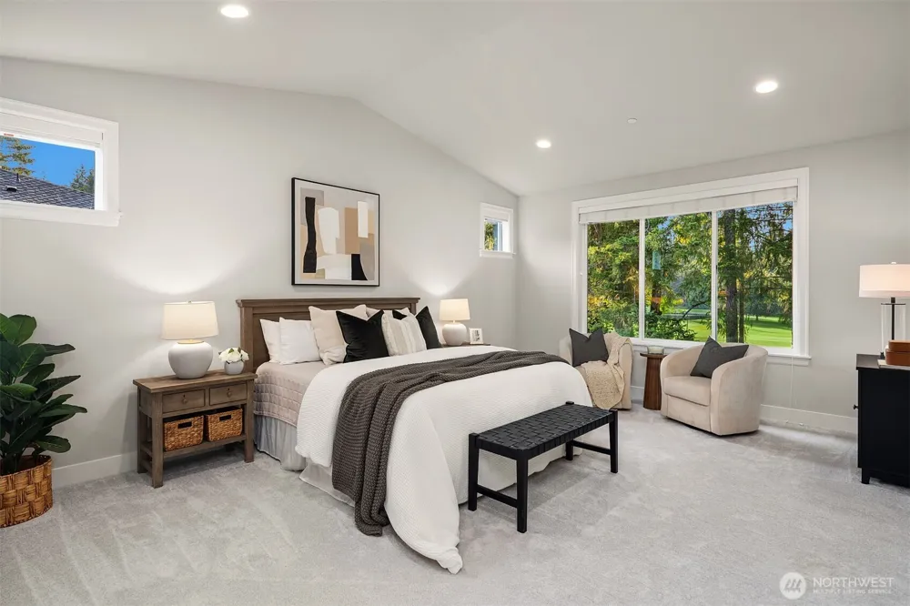 2025 211th Avenue NE Sammamish, WA 98074