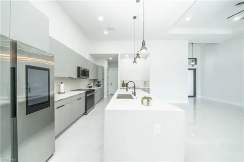 3516 NW 9th Terrace