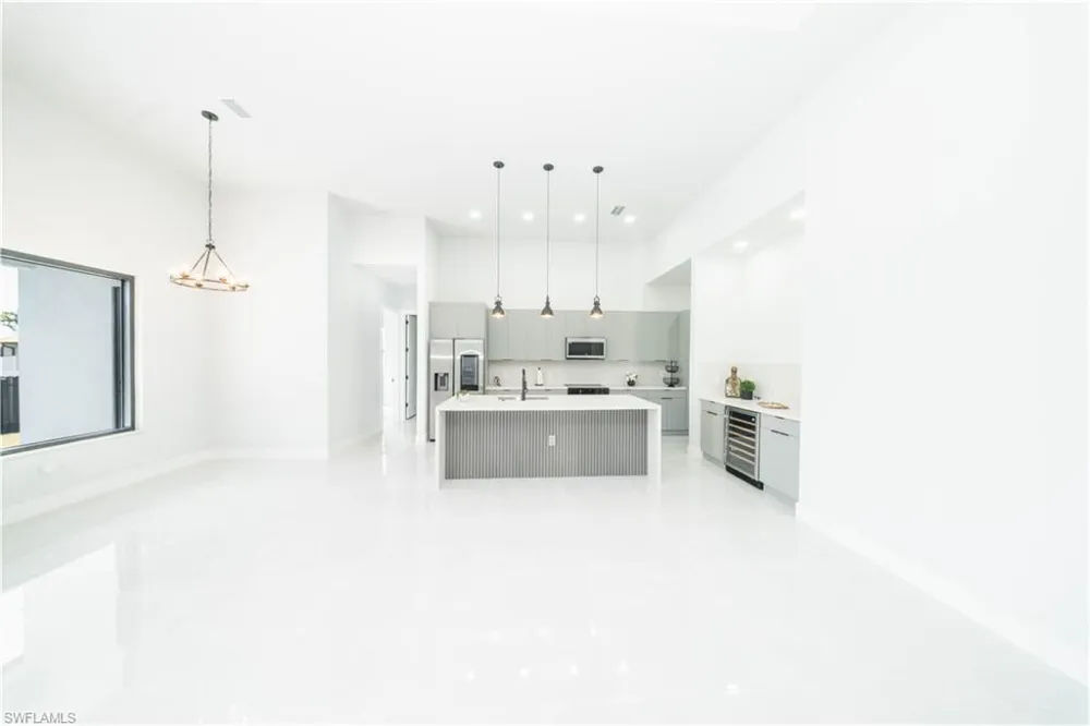 3516 NW 9th Terrace Cape Coral, FL 33993