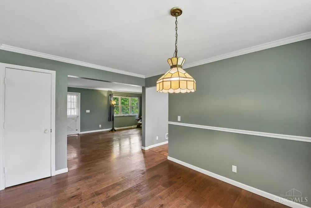 10421 Twinkle Lane Montgomery, OH 45242