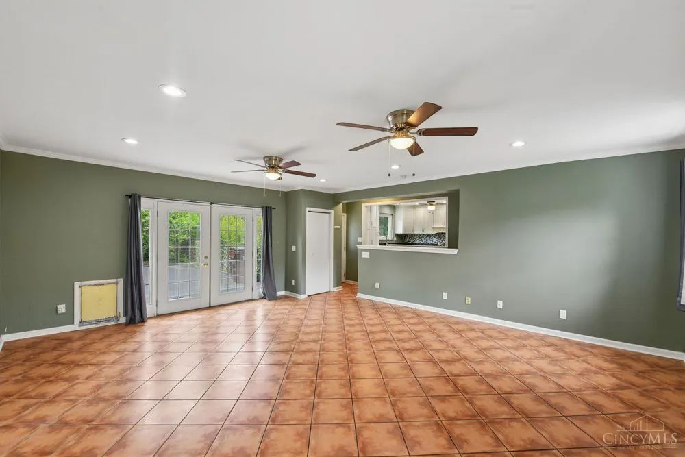 10421 Twinkle Lane Montgomery, OH 45242