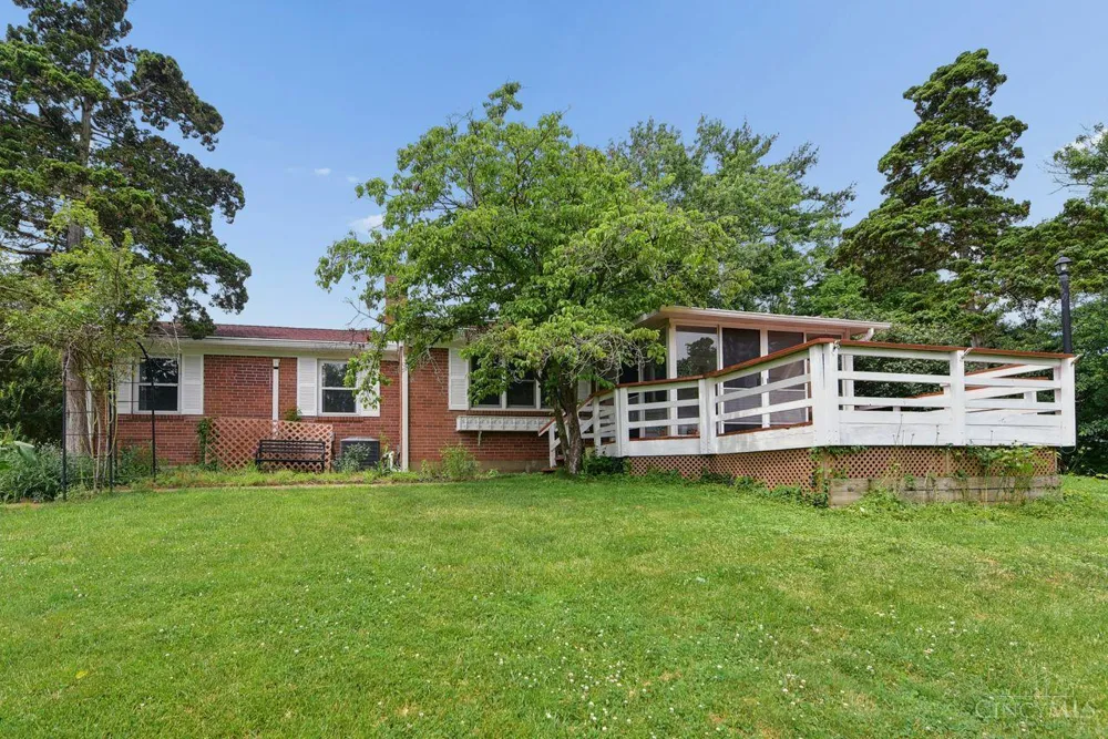 10421 Twinkle Lane Montgomery, OH 45242