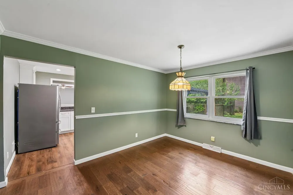 10421 Twinkle Lane Montgomery, OH 45242