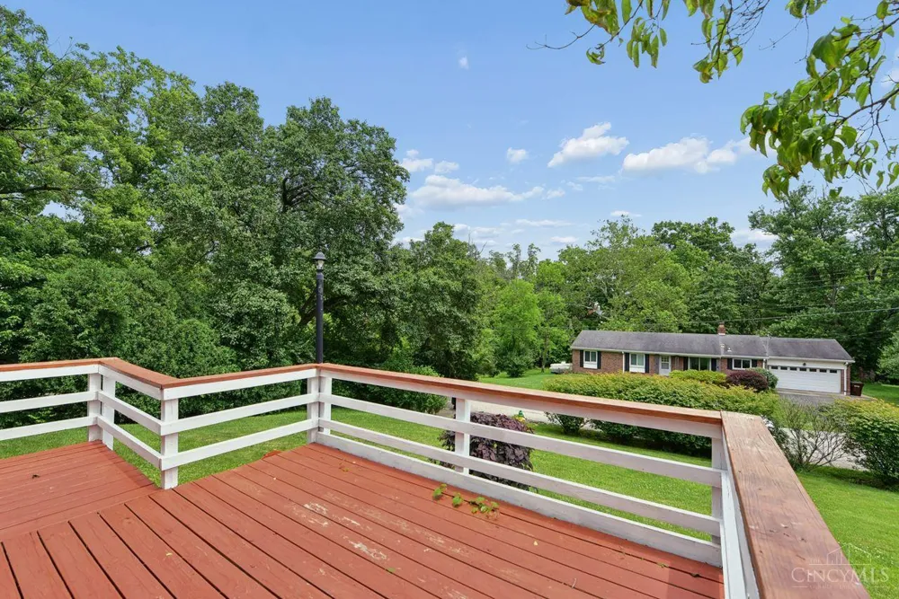 10421 Twinkle Lane Montgomery, OH 45242
