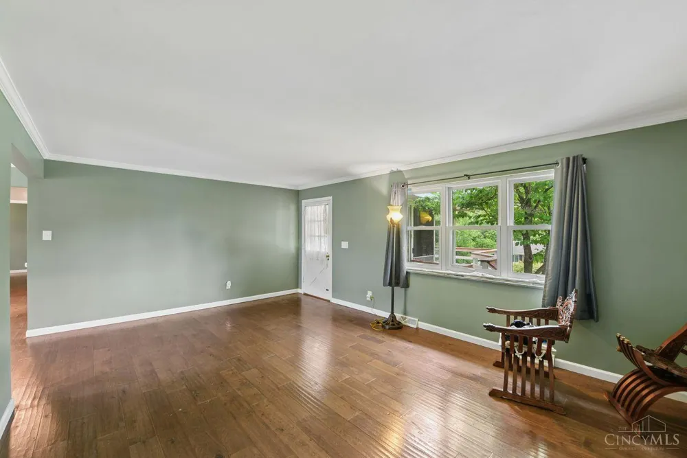10421 Twinkle Lane Montgomery, OH 45242