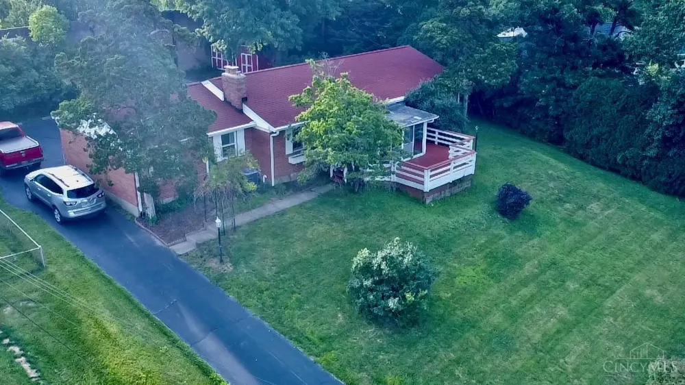 10421 Twinkle Lane Montgomery, OH 45242