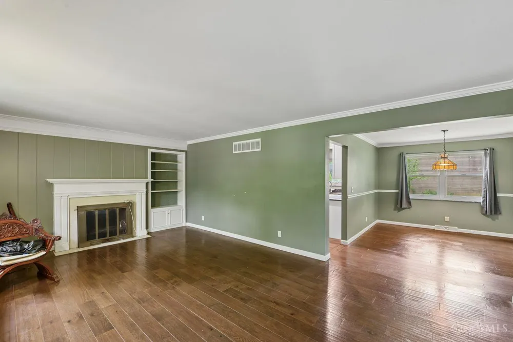 10421 Twinkle Lane Montgomery, OH 45242
