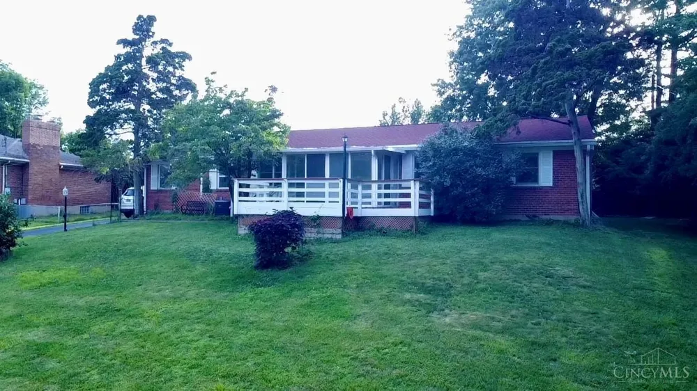 10421 Twinkle Lane Montgomery, OH 45242