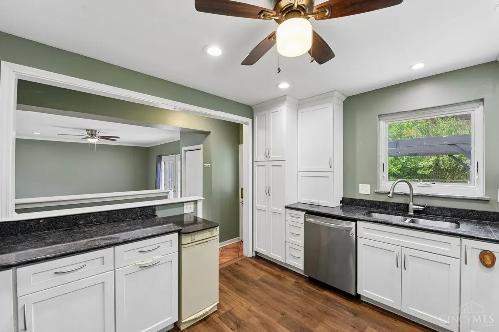 10421 Twinkle Lane Montgomery, OH 45242