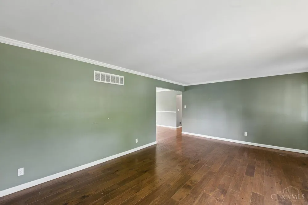10421 Twinkle Lane Montgomery, OH 45242