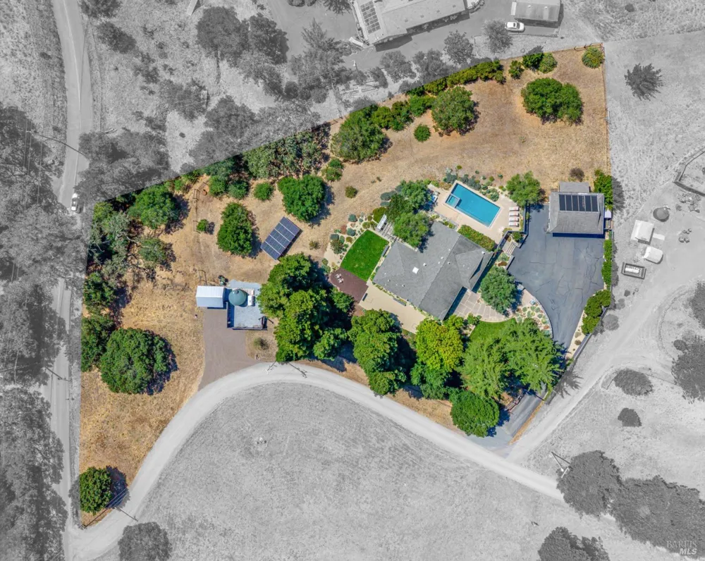 4737 Pressley Road Santa Rosa, CA 95404