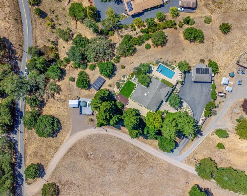 4737 Pressley Road Santa Rosa, CA 95404
