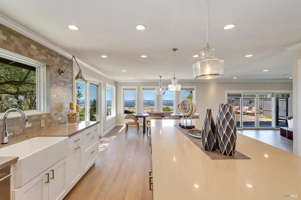 4737 Pressley Road Santa Rosa, CA 95404