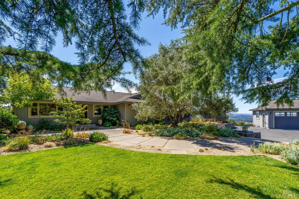 4737 Pressley Road Santa Rosa, CA 95404
