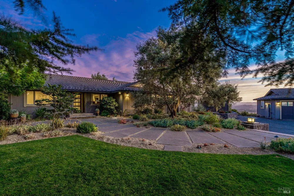 4737 Pressley Road Santa Rosa, CA 95404
