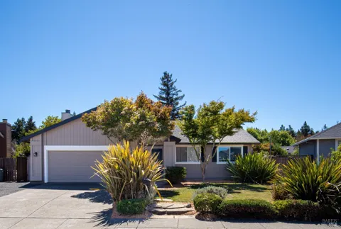 1119 Santa Cruz Way