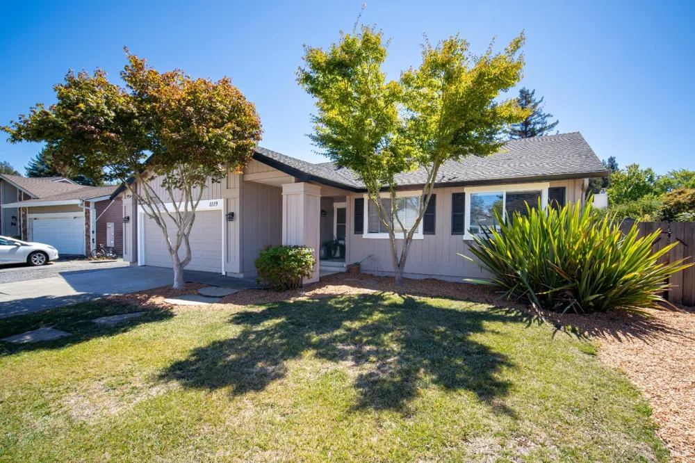 1119 Santa Cruz Way Rohnert Park, CA 94928