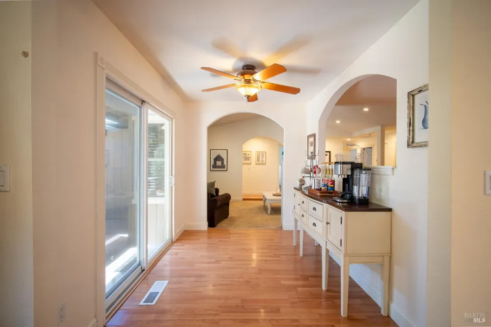 1119 Santa Cruz Way Rohnert Park, CA 94928
