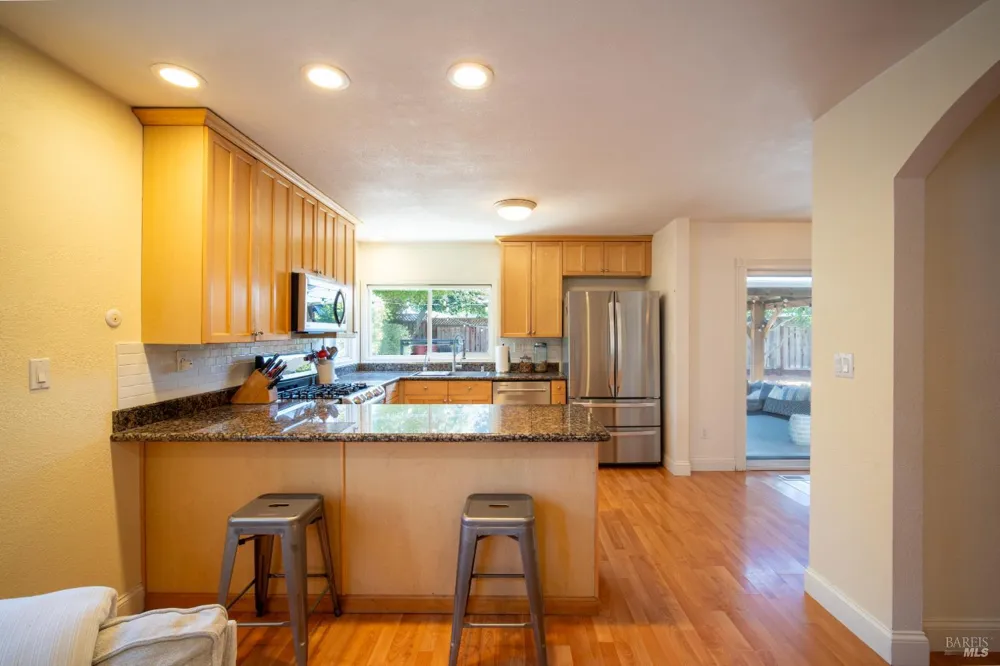 1119 Santa Cruz Way Rohnert Park, CA 94928