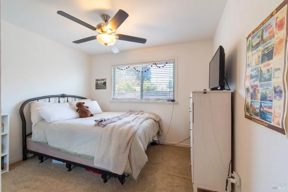 1119 Santa Cruz Way Rohnert Park, CA 94928