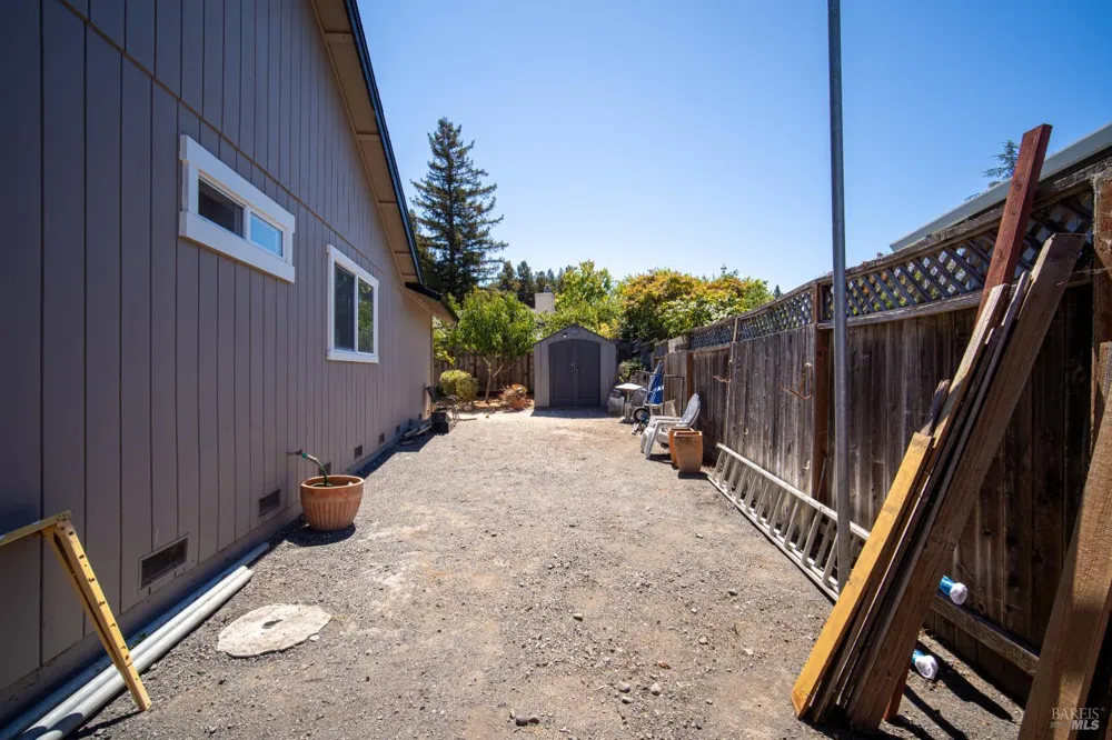 1119 Santa Cruz Way Rohnert Park, CA 94928