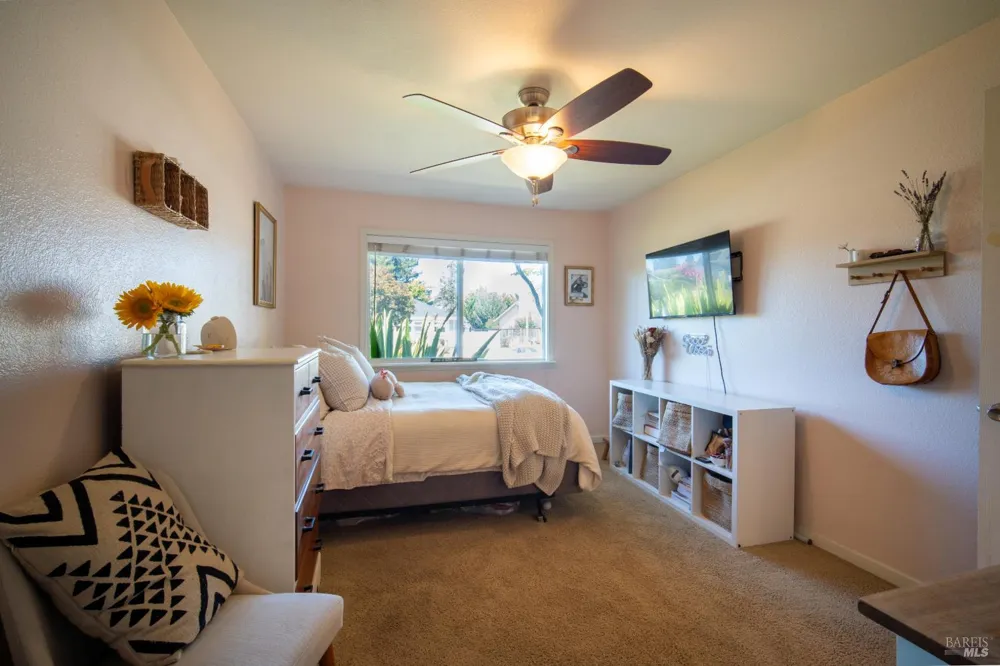 1119 Santa Cruz Way Rohnert Park, CA 94928