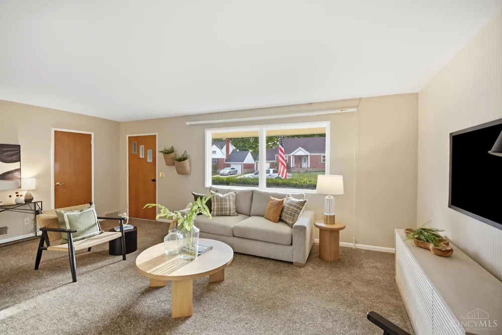 5557 Fairwood Road Green, OH 45239