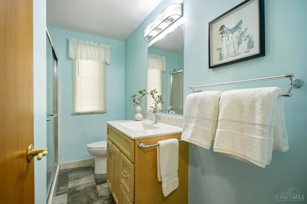5557 Fairwood Road Green, OH 45239
