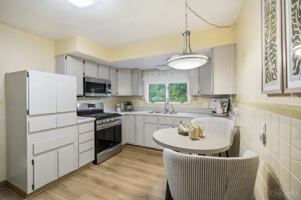 5557 Fairwood Road Green, OH 45239
