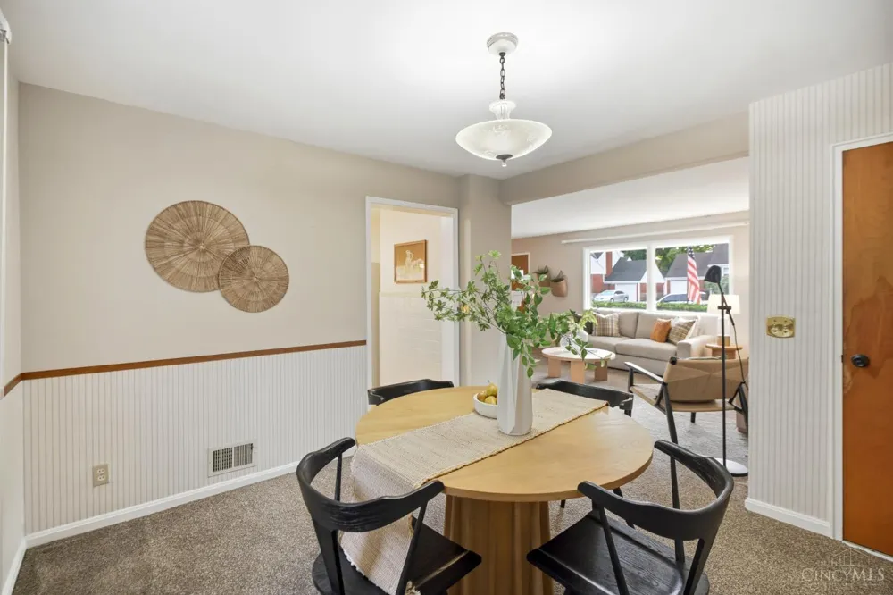 5557 Fairwood Road Green, OH 45239
