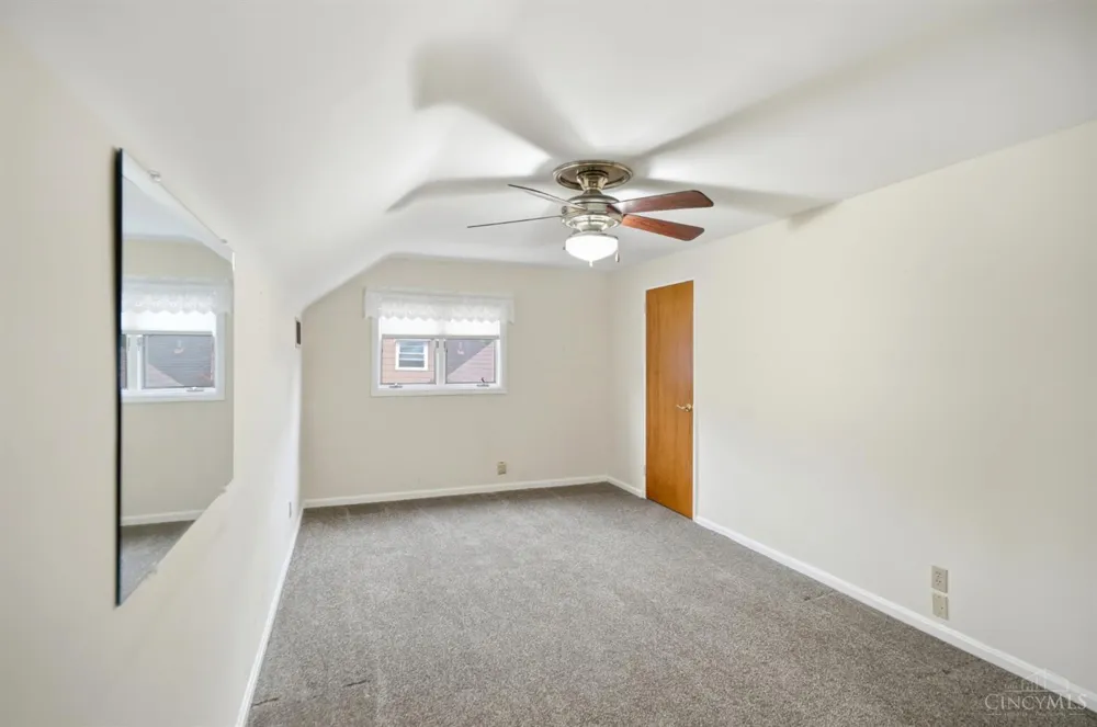 5557 Fairwood Road Green, OH 45239