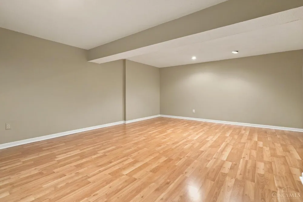 7576 Lake Pointe Hamilton, OH 45039