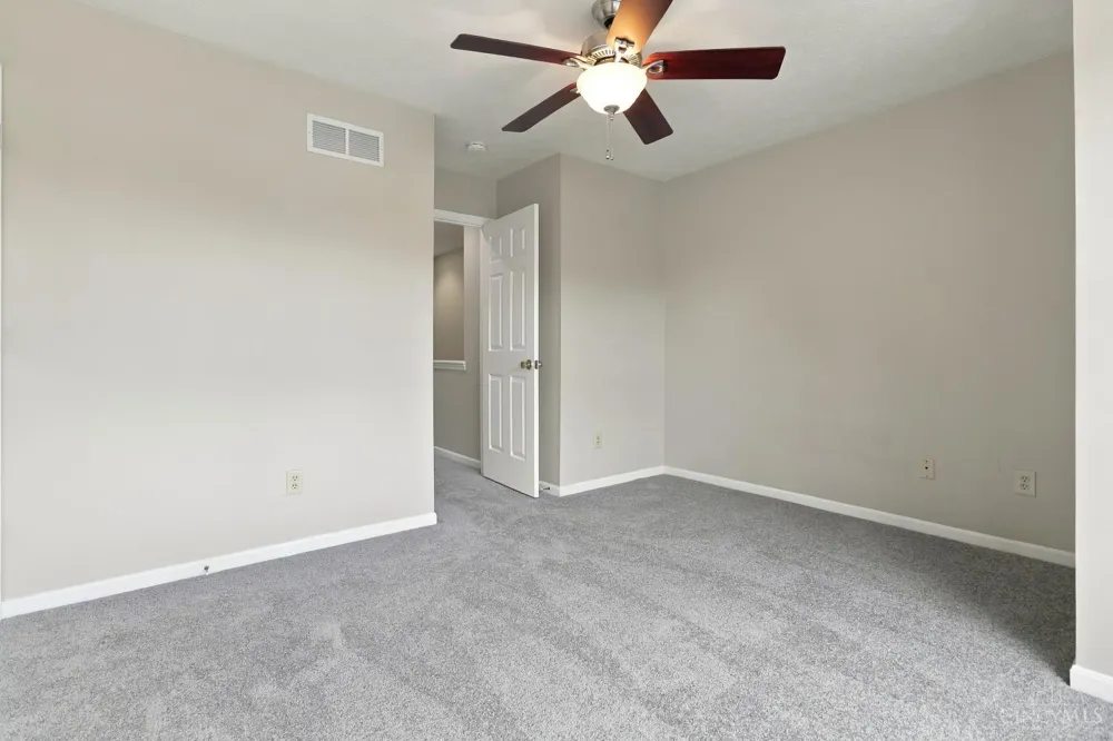 7576 Lake Pointe Hamilton, OH 45039