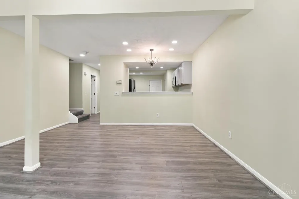 7576 Lake Pointe Hamilton, OH 45039