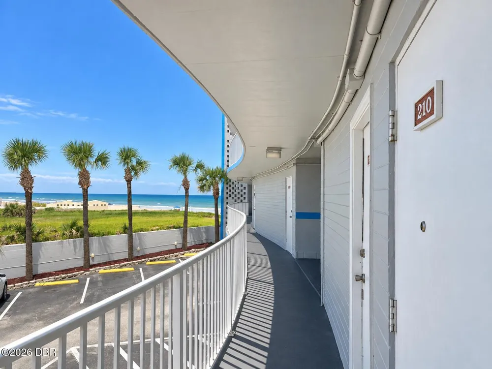 1233 S Atlantic Avenue #210 Daytona Beach, FL 32118