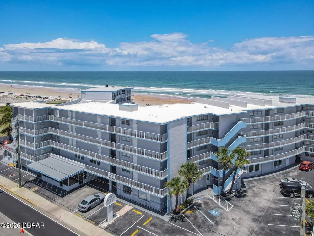 1233 S Atlantic Avenue #210 Daytona Beach, FL 32118