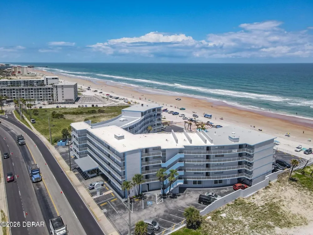 1233 S Atlantic Avenue #210 Daytona Beach, FL 32118