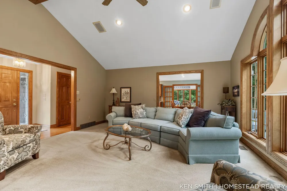 1876 Columbus Street Park Township, MI 49424