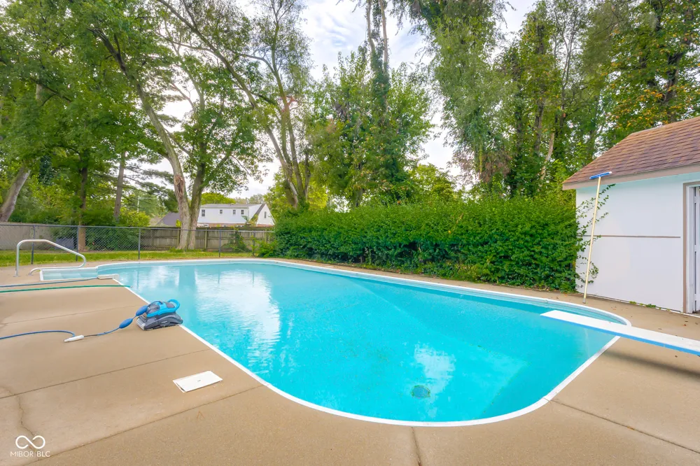3519 Deerfield Place Columbus, IN 47203