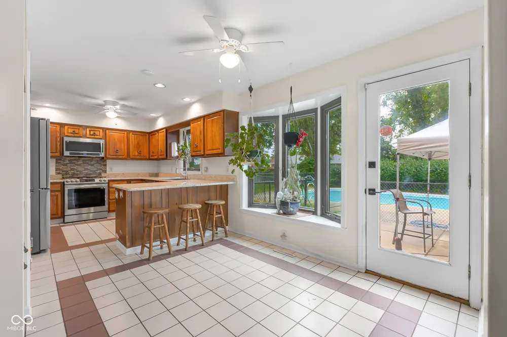 3519 Deerfield Place Columbus, IN 47203