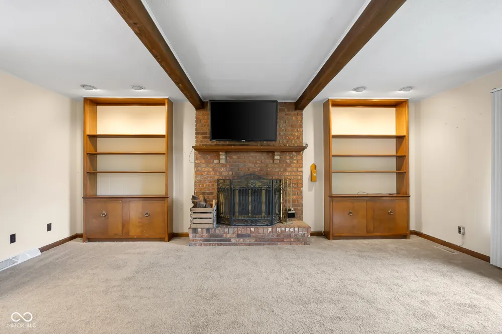 3519 Deerfield Place Columbus, IN 47203