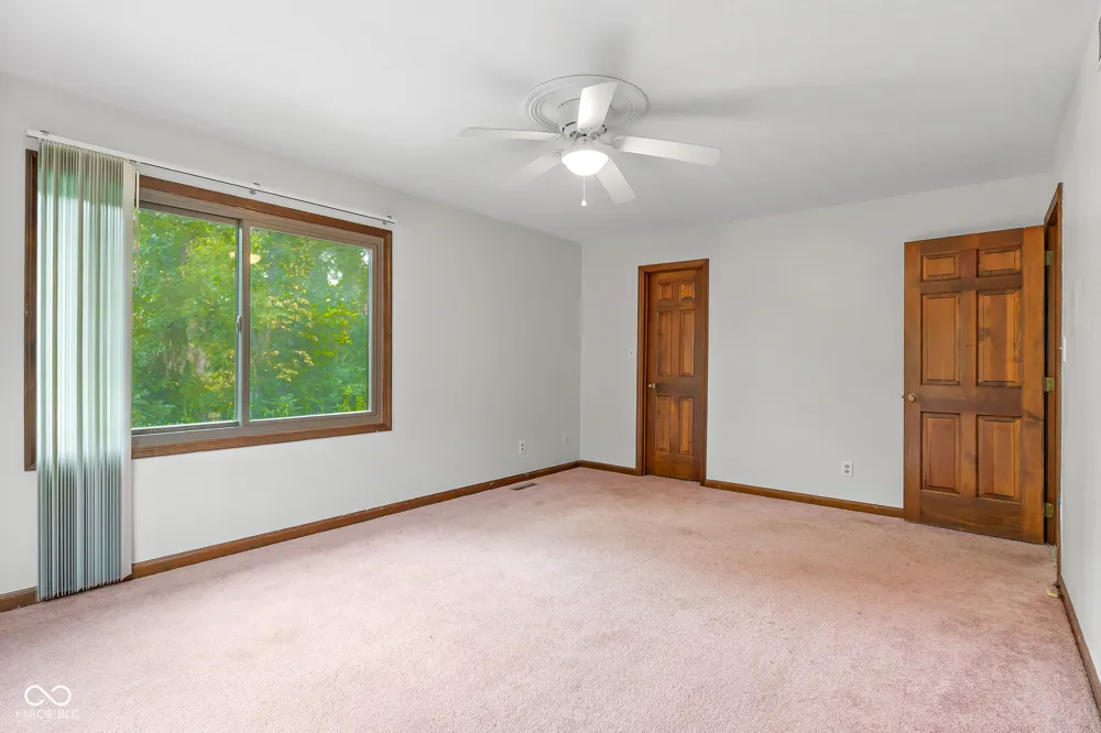 3519 Deerfield Place Columbus, IN 47203