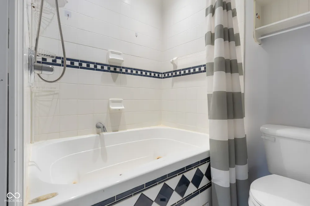 3519 Deerfield Place Columbus, IN 47203