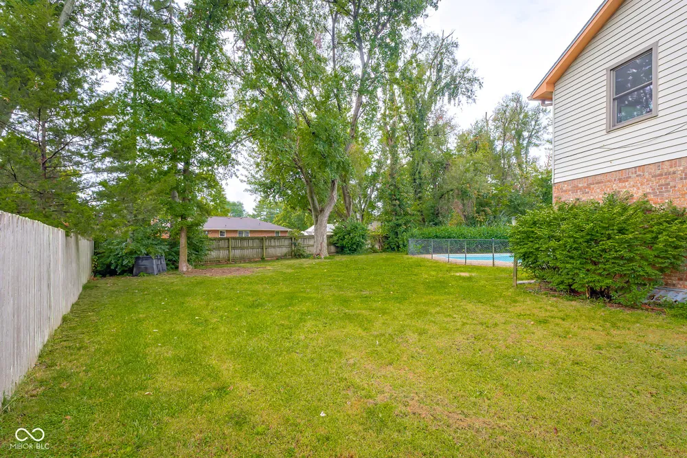 3519 Deerfield Place Columbus, IN 47203