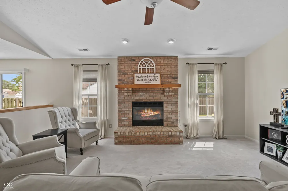 6039 Janel Circle Indianapolis, IN 46237