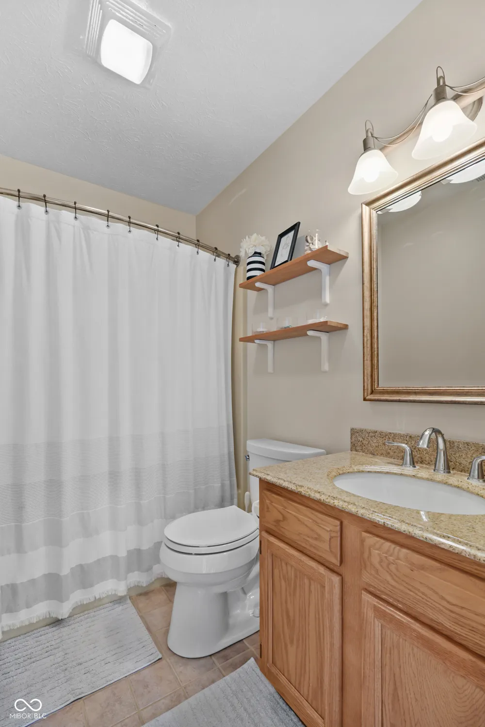 6039 Janel Circle Indianapolis, IN 46237